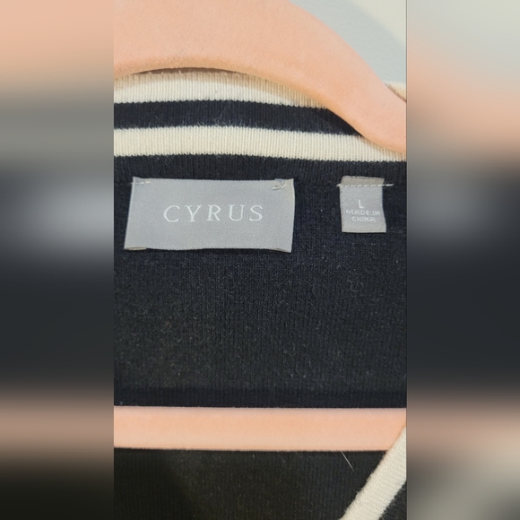 Cyrus Cardigan Sweater - Picture 2 of 3